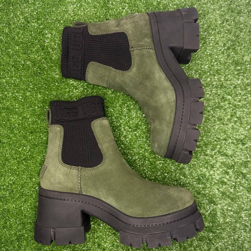 UGG Brooklyn Chelsea Forest Night Suede Waterproof Boots US 7 NWOB - Picture 2 of 6